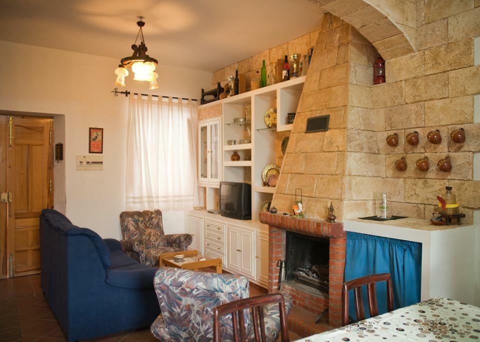 Vila Vivienda Rural El Mirador De Enix Exteriér fotografie