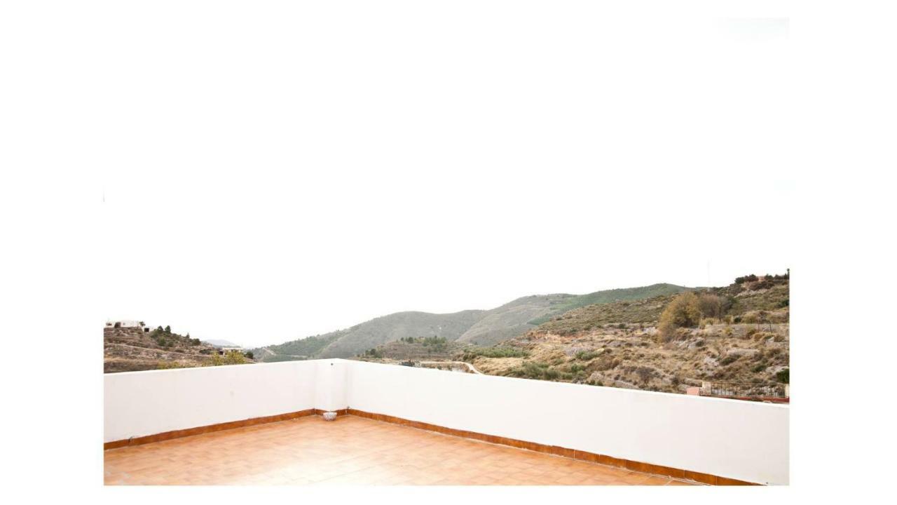 Vila Vivienda Rural El Mirador De Enix Exteriér fotografie